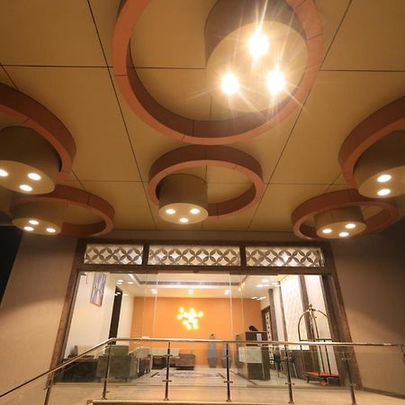 Apricot Hotel , אחמדאבאד מראה חיצוני תמונה
