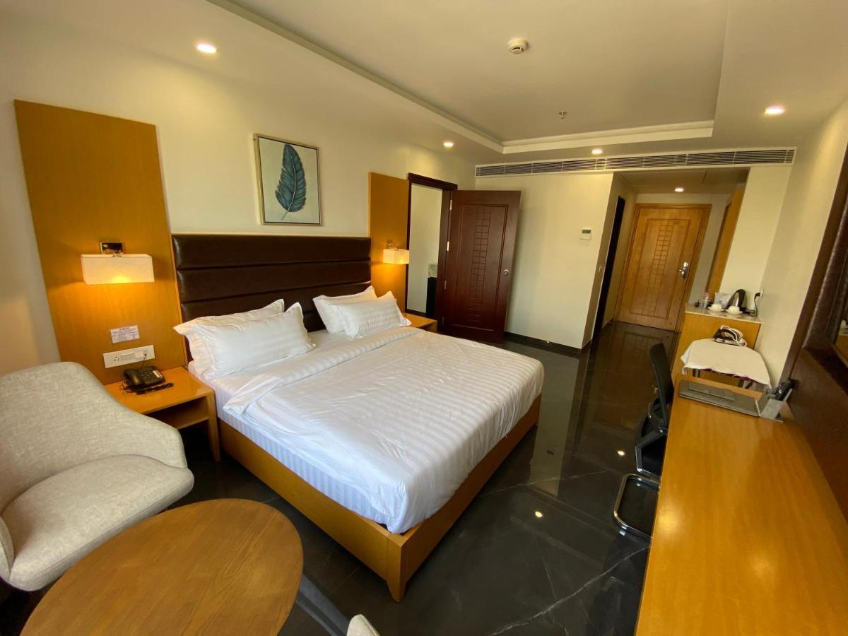 Apricot Hotel , אחמדאבאד מראה חיצוני תמונה