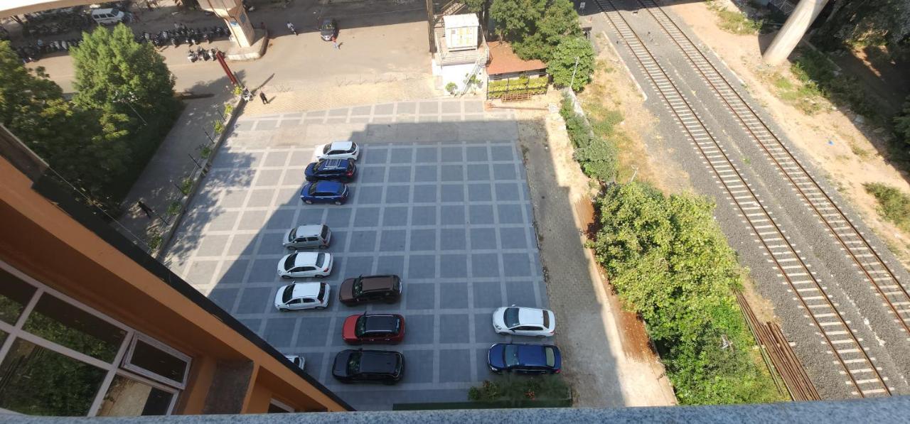 Apricot Hotel , אחמדאבאד מראה חיצוני תמונה